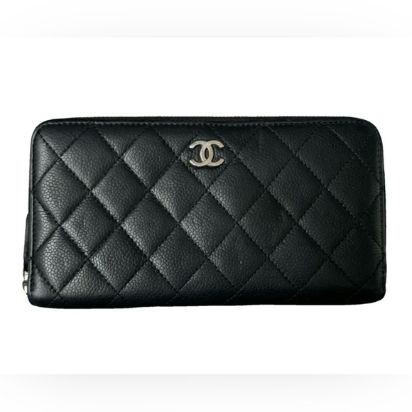 CHANEL Handbags - CHANEL Timeless / classic Rock Wallet